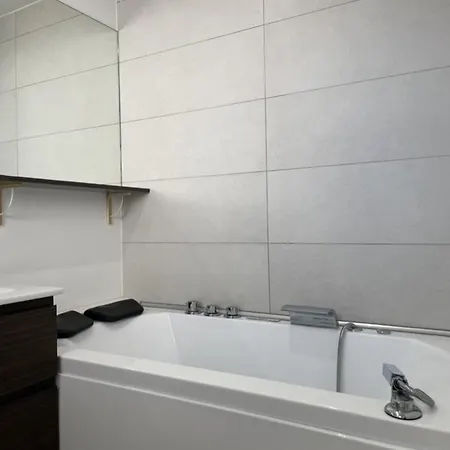 Apartment A La Bocca - Vue Mer, Piscines, Parking, 200m De La - Fr-1-609-74 Cannes